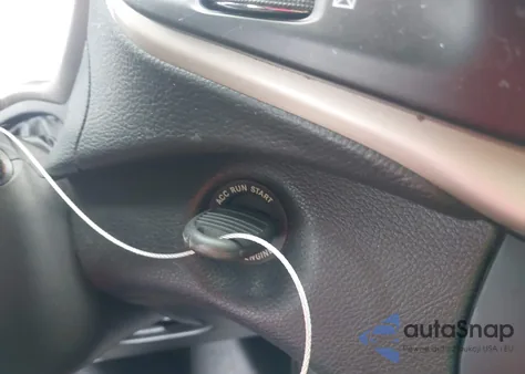 2015 Jeep Cherokee Sport z USA, uszkodzony, nr VIN 1C4PJLAB1FW631553